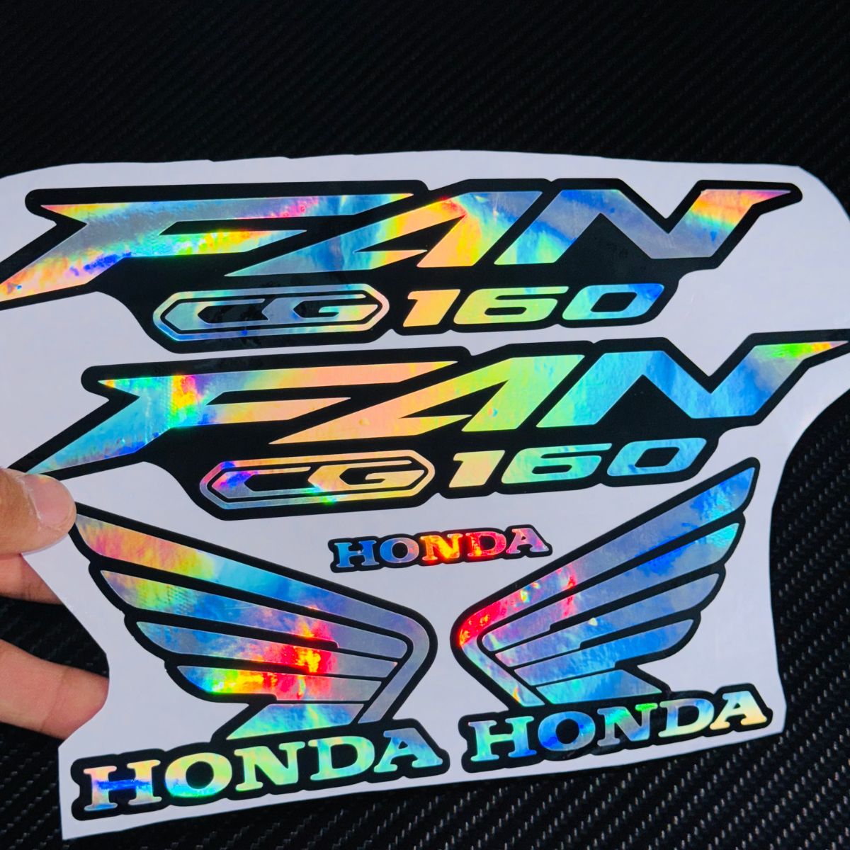⚠️ADESIVO FAN ATÉ 2024 - HOLOGRÁFICO