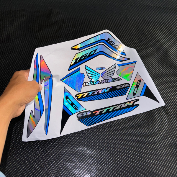 ⚠️ADESIVO TITAN ATÉ 2024 - HOLOGRÁFICO / AZUL REFLETIVO